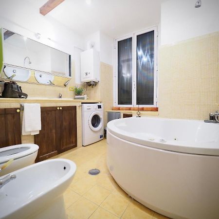 Dimora Delle Camelie Apartment Генуа Екстериор снимка