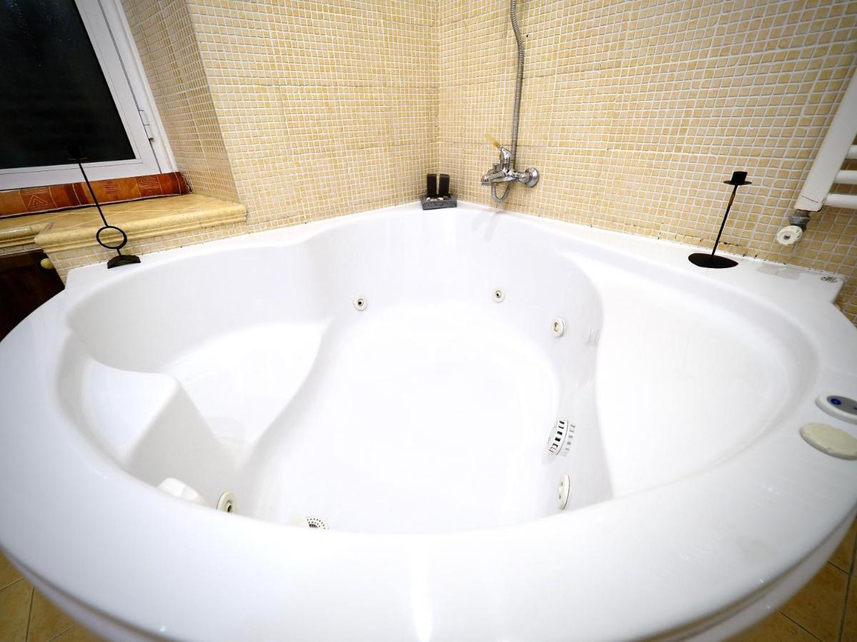 Dimora Delle Camelie Apartment Генуа Екстериор снимка