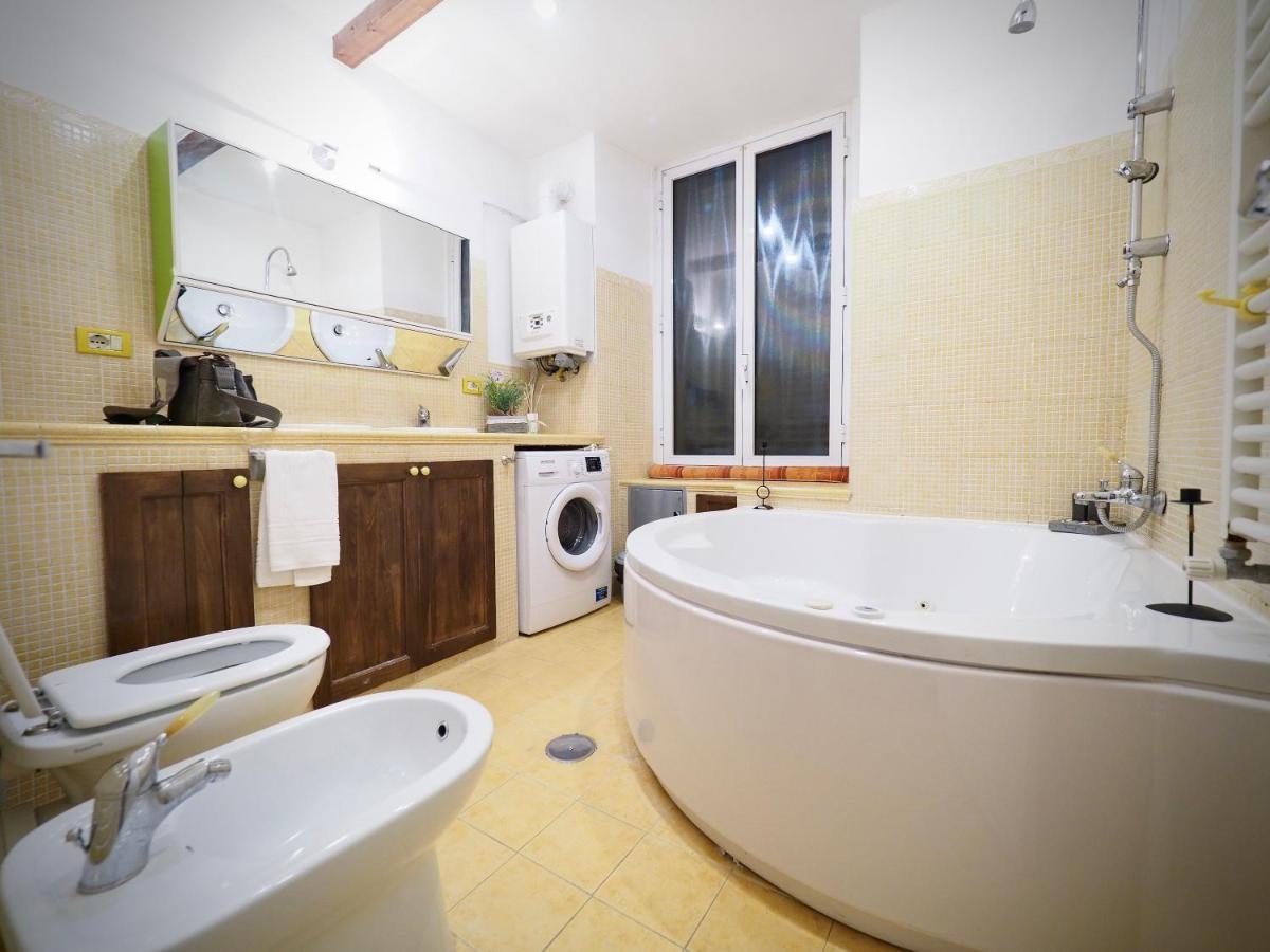 Dimora Delle Camelie Apartment Генуа Екстериор снимка